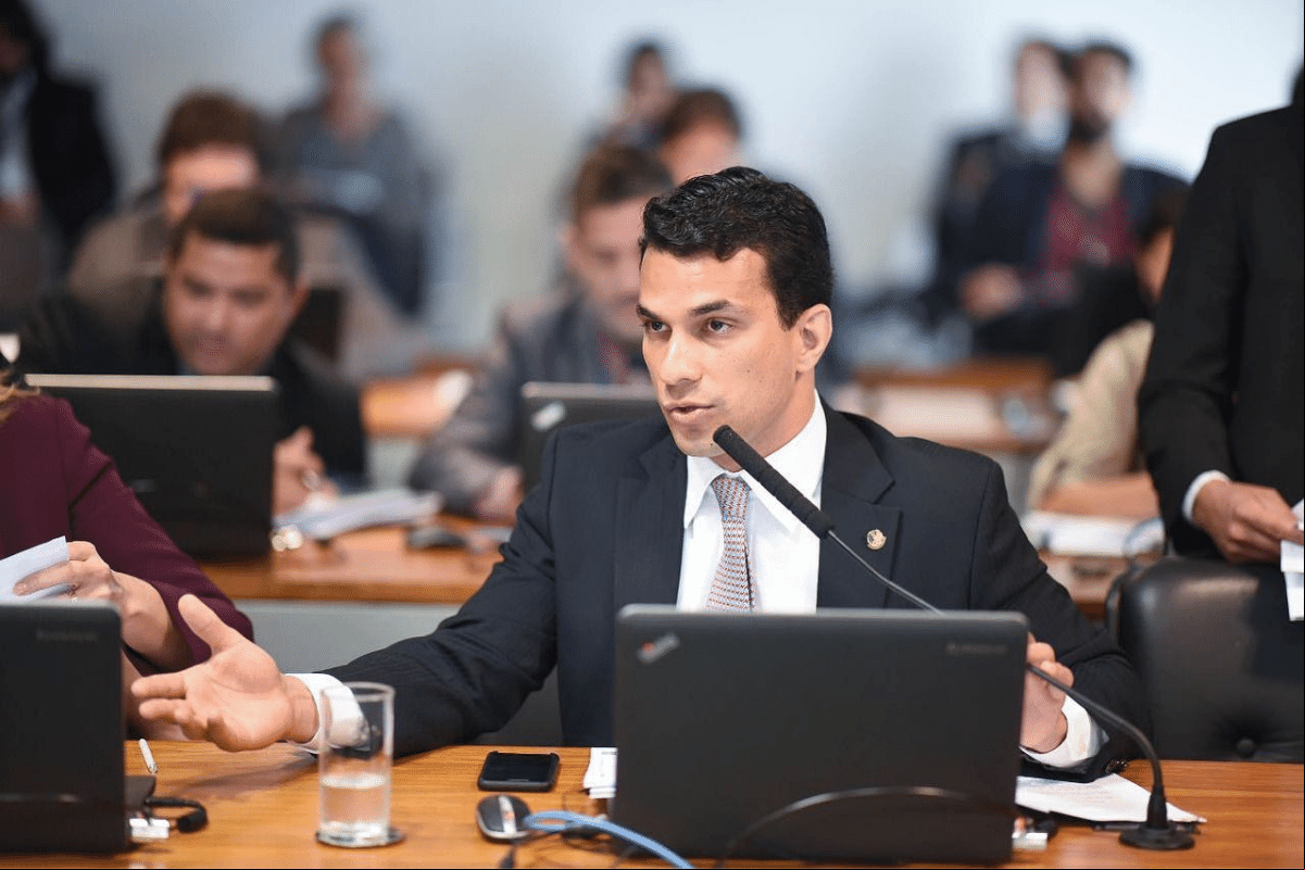 Pesquisa eleitoral para o governo de Tocantins Pesquisa eleitoral para o governo de Tocantins