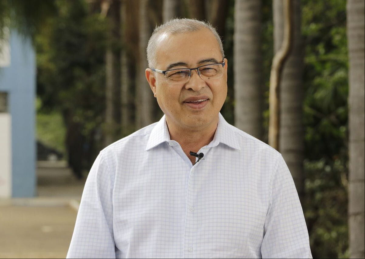 Zezé Gomes Zezé Gomes